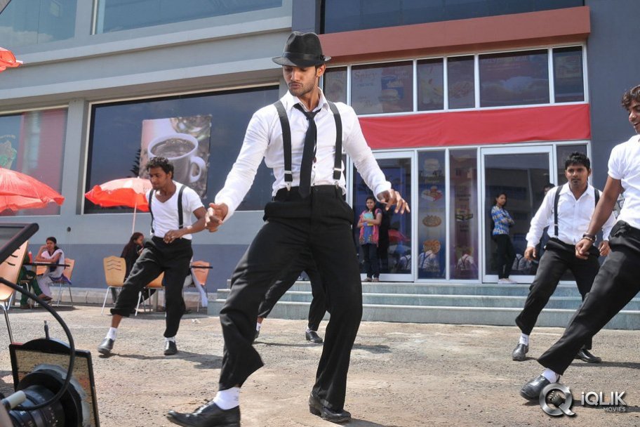 Pyaar Mein Padipoyane